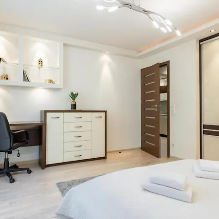Golden - Location In Center Grzybowska 5 Apartman *