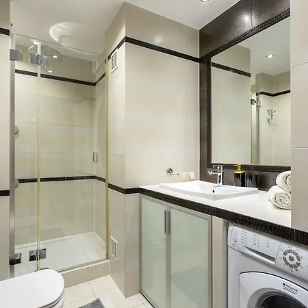 Golden - Location In Center Grzybowska 5 * Warszawa